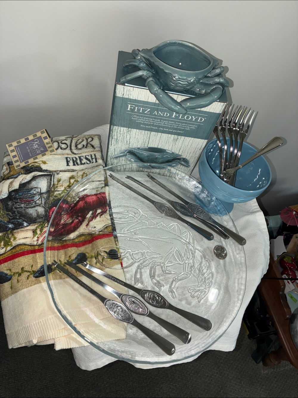 SEAFOOD Anyone? Fitz and Floyd Butter Dish, MUURLA Lobster Server, Forks & Towel